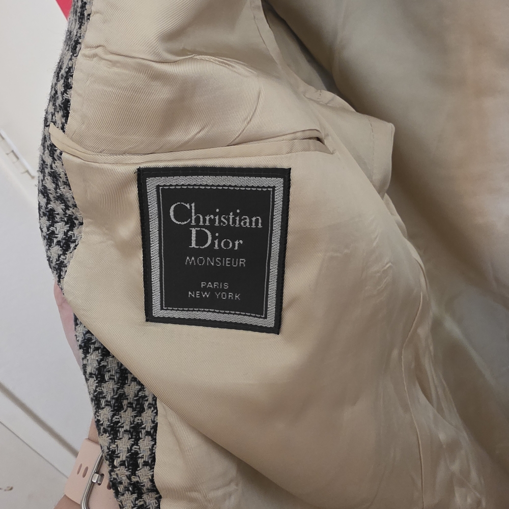 Autenthic Christian Dior Classic Black and Cream  Houndstooth Blazer - Picture 5 of 7